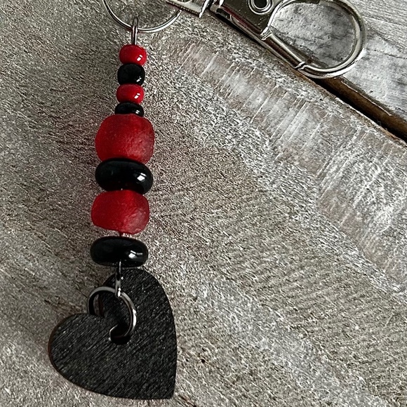 Keychain | Handmade Keychain | Beaded Keychain - Picture 4 of 7